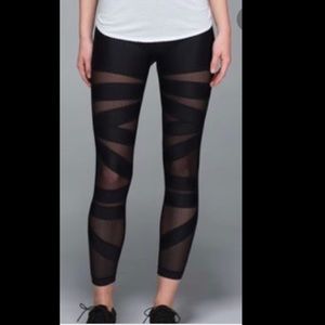 Lululemon size 4 mesh/Luon Olive leggings